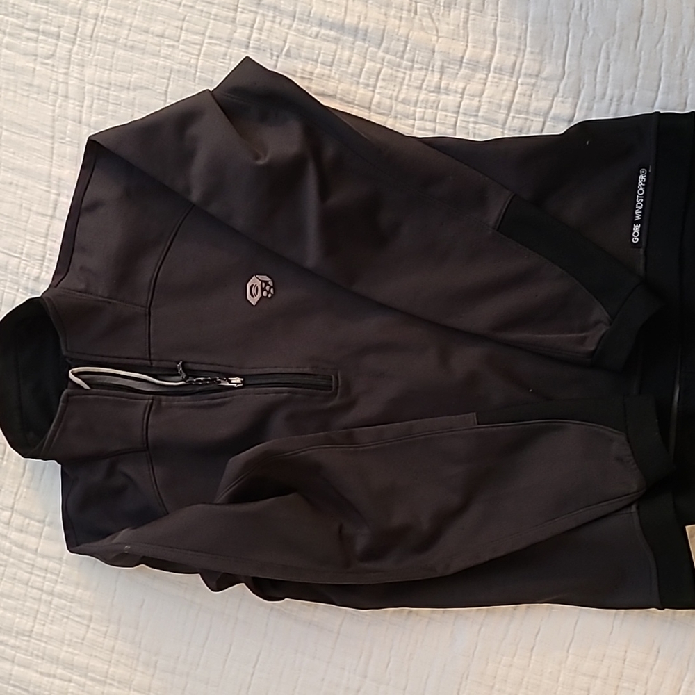 Mountain Hardware windstopper 1/4 zip pullover